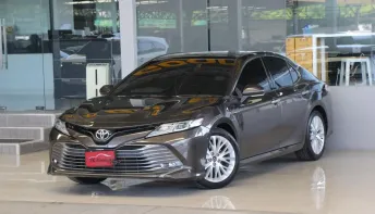 Toyota CAMRY 2.5 G ปี 2019 รถบ้านแท้ๆแน่นอน ใช้น้อยเข้าศูนย์ตลอด สวยเดิมทั้งคัน ออกรถ0บาท