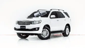 3B469 TOYOTA FORTUNER 2.5 G AT 2012