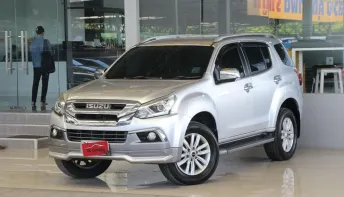 Isuzu MU-X 3.0 dvd navi ปี 2018 รถบ้านมือเดียว ไมล์แท้8x,xxxโล เข้าศูนย์ตลอด สวยเดิมทั้งคัน ฟรีดาวน