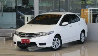 Honda CITY 1.5 V ปี 2013 รถบ้านมือเดียว ไมล์น้อยมาก11x,xxxโล เข้าศูนย์ตลอด ไม่เคยติดแก๊ส ฟรีดาวน์