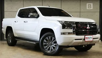 2025 Mitsubishi TRITON 2.4 Double Cab Plus Ultra MT ไมล์แท้ 462 KM รับประกันตัวรถ 5ปี100,000KM B8049