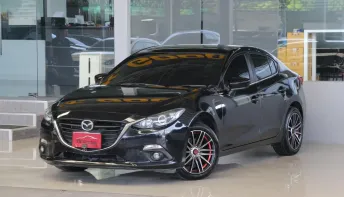 Mazda 3 2.0 C ปี 2015 รถบ้านมือเดียว จอแอนดรอย ใช้น้อยเข้าศูนย์ตลอด ไม่เคยติดแก๊ส สวยเดิม ฟรีดาวน์