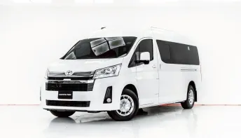 3B448 TOYOTA COMMUTER 2.8 AT 2024