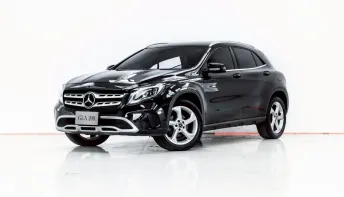 3B520 MERCEDES-BENZ GLA-CLASS GLA200 W156 AT 2020