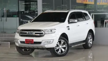 Ford Everest 3.2 Titanium plus 4WD ปี 2017 รถบ้านมือเดียว เข้าศูนย์ตลอด สวยเดิมทั้งคัน ออกรถ0บาท