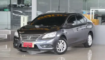 Nissan Sylphy 1.6 V ปี 2014 รถบ้านมือเดียว ใช้น้อยเข้าศูนย์ตลอด สวยเดิมทั้งคัน ไม่เคยติดแก๊ส ฟรีดาวน