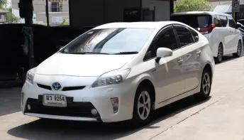 2012 Toyota Prius 1.8 Hybrid รถเก๋ง 4 ประตู 