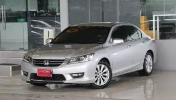 Honda ACCORD 2.0 EL ปี 2015 รถบ้านแท้มือเดียว ไม่เคยติดแก๊สแน่นอน ใช้น้อยเข้าศูนย์ตลอด ออกรถ0บาท
