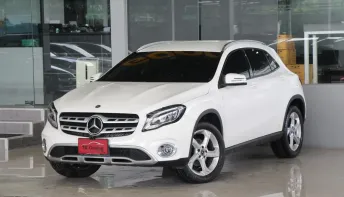 Mercedes-Benz GLA-Class 1.6 ปี 2020 ไมล์แท้แน่นอน5x,xxxโล รถบ้านแท้มือเดียว สวยเดิมทั้งคัน ออกรถ0บาท
