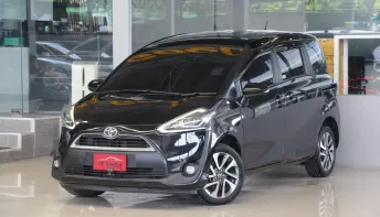 Toyota Sienta 1.5 V ปี 2017 รถบ้านมือเดียว ใช้น้อยเข้าศูนย์ตลอด สวยเดิม ไม่เคยติดแก๊ส ออกรถ0บาท
