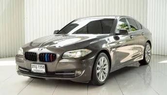 BMW SERIES 5, 525d  ปี 2013 สีน้ำตาล โฉม F10 ปี10-17