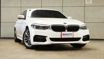 2020 BMW 520d 2.0 G30 M Sport AT (Topสุดของเครื่องยนต์ดีเซล) ไมล์แท้ ประวัติดีเช็กศูนย์ทุกระยะ B4064