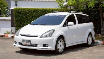 TOYOTA WISH 2.0 Q AT ปี 2004 สีขาว
