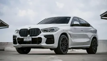 BMW X6 xDrive40i M Sport ปี 2022  ของหายากนานๆทีมีเข้ามา วารันตี/ฺBSI เหลือครบ