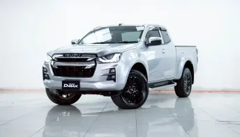 2B397 ISUZU D-MAX V-CROSS 3.0 Z CAB MT4WD 2021