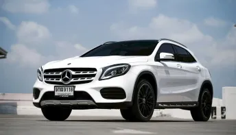 Benz GLA250 AMG ปี 2019 รถครอบครัว มือเดียว ป้ายแดง ประวัติดีฟรีดาวน์ได้เลย