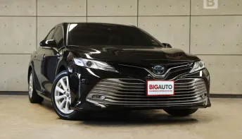 2019 Toyota CAMRY 2.5 Hybrid Premium Sedan AT ไมล์แท้ 6 หมื่น รุ่น Top สุด (Full Option) B7580