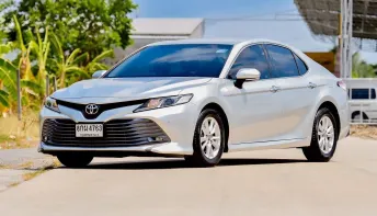 Toyota Camry 2.0 G 2019 รถยนต์หรู สภาพเยี่ยม