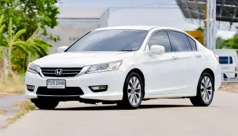 Honda Accord 2.4 ปี 2013 รถซีดานสุดหรู