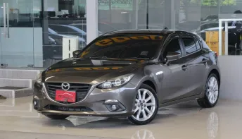Mazda 3 2.0 C Sports ปี 2015 รถบ้านแท้มือเดียว ใช้น้อยมาก เข้าศูนย์ตลอด ไม่เคยติดแก๊ส ออกรถ0บาท