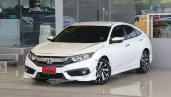 Honda CIVIC 1.8 EL i-VTEC ปี 2018 รถบ้านมือเดียว ไมล์น้อยเข้าศูนย์ตลอด ไม่เคยติดแก๊ส ฟรีดาวน์
