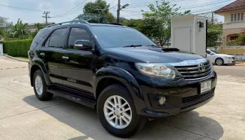 TOYOTA FORTUNER 3.0 V 4WD 2012