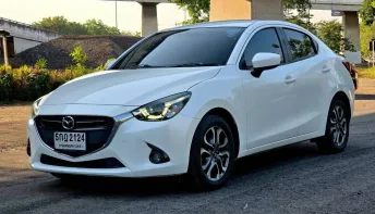 Mazda 2 1.3 (4Door) 2016 รถสวย ไมล์น้อย พร้อมใช้งาน