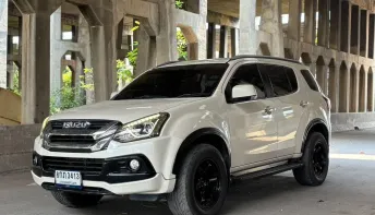 2018 ISUZU MU-X 1.9 DVD NAVI มือเดียวป้ายแดง