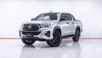 1F236 TOYOTA HILUX REVO 2.4 ROCCO DBLCAB PRERUNER AT 2019