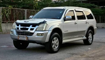 Isuzu Mu-7 3.0 I-TEQ 4WD สีขาว ปี 2005