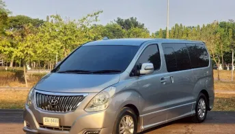 Hyundai H-1 Deluxe TOP ปี 2012 จด 2013