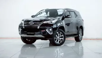 2B436 Toyota Fortuner 2.4 V 2017 รถ SUV มือสองสภาพดี