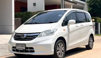 Honda freed 1.5 SE ปี 2013