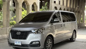  HYUNDAI H-1 2.5 TOURING ปี 2019  