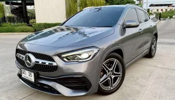 Mercedes-Benz GLA200 AMG 2023