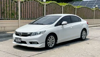 HONDA CIVIC 1.8 EL NAVI (โฉมFB) ปี 2013 สภาพนางฟ้า