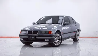1F462 BMW SERIES 3 318i F30 AT 2000