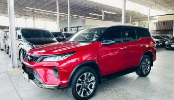 TOYOTA FORTUNER 2.8 LEGENDER 4WD ปี 2021 รถสวย มือแรก ไมล์แท้ TOP สุด รับประกันตัวถังสวย