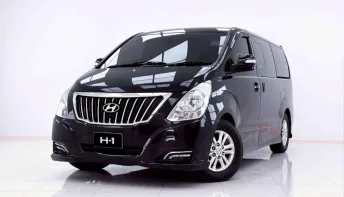 6B657 HYUNDAI H-1 2.5 DELUXE AT 2017