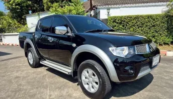 MITSUBISHI TRITON PLUS DOUBLE CAB เกียร์ธรรมดา ปี 2011