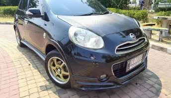 Nissan March 1.2 vl ตัวทัอปสุด ปี 2011 สภาพดี