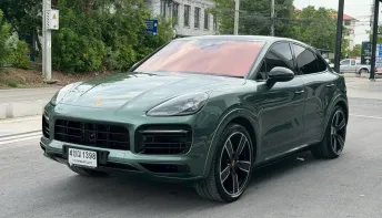 2023 Porsche Cayenne Coupe Platinum Edition สีพิเศษ Oak Green Metallic