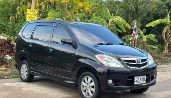 Toyota Avanza ปี 2009 สีดำ 