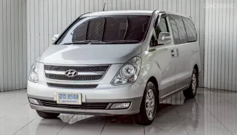HYUNDAI H-1 2.5 DELUXE ปี 2011 สีเทา AT โฉม ปี08-18
