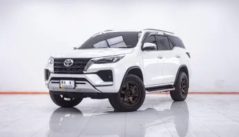 1F429 TOYOTA FORTUNER 2.4 V  AT 2021