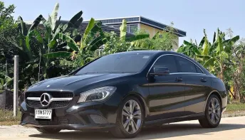 Mercedes Benz CLA 200 A/T ปี 2016 จด 2017