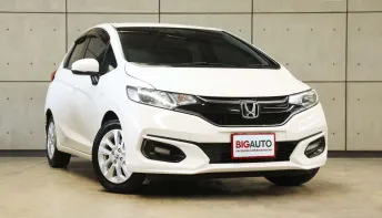 2021 Honda JAZZ 1.5 V+ Hatchback AT ไมล์แท้ 1 หมื่น รถมือแรกจากป้ายแดง B5054