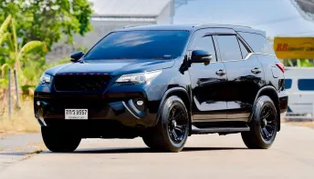 TOYOTA Fortuner 2.4 V 6A/T ปี 2018