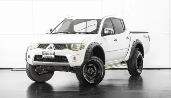 2013 MITSUBISHI TRITON plus 2.4 double cab  M/T