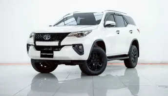2B417 TOYOTA FORTUNER 2.4 V 2017 รถสวย มือเดียว